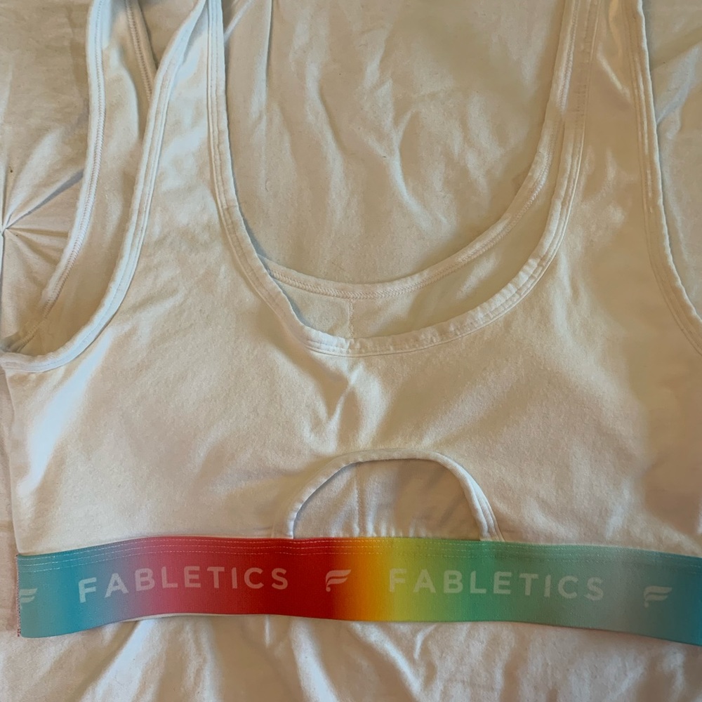 Fabletics Sports Bra - Picture 11 of 11